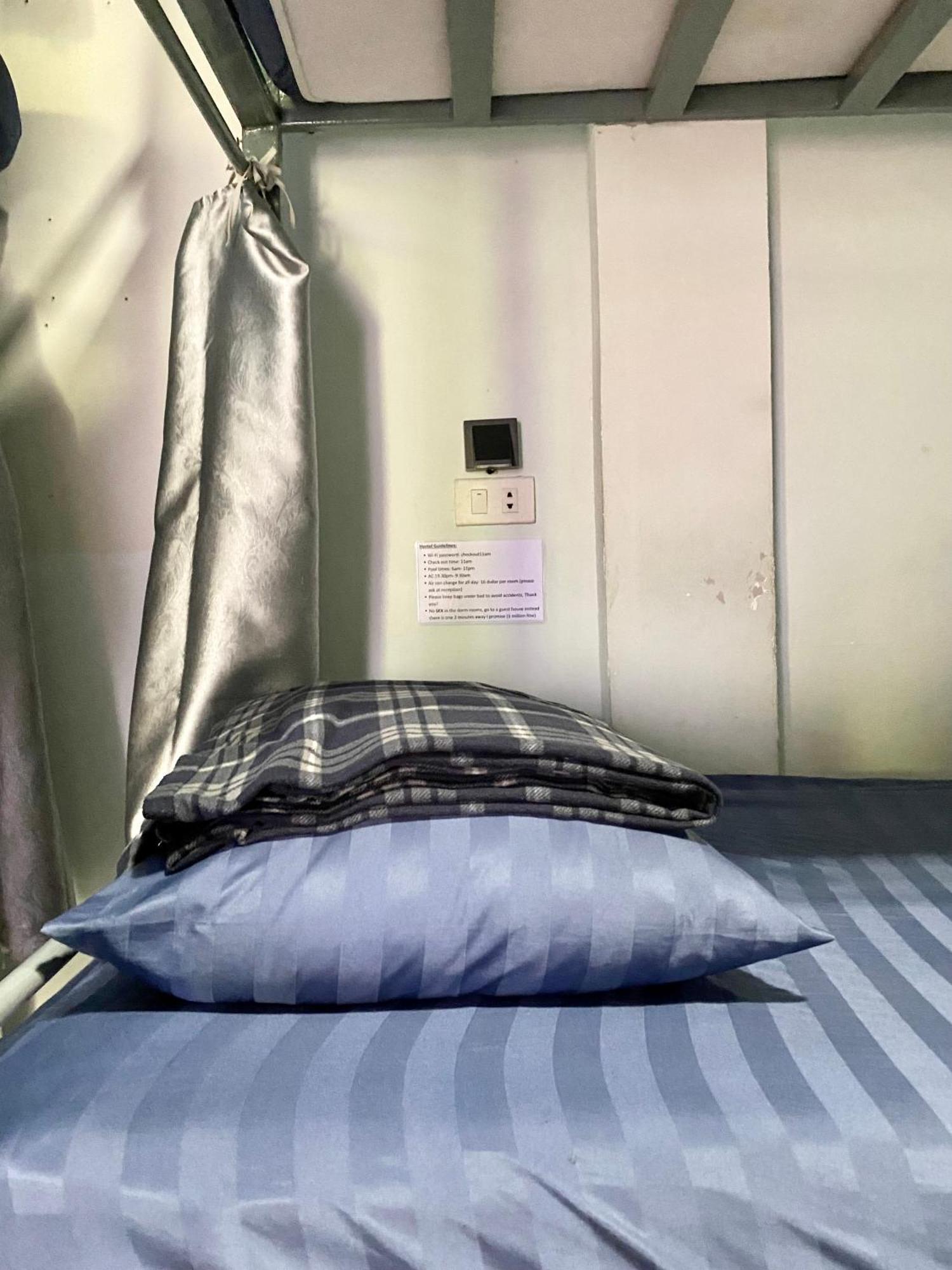 Sunrise Riverside Pool Hostel ルアンパバーン エクステリア 写真